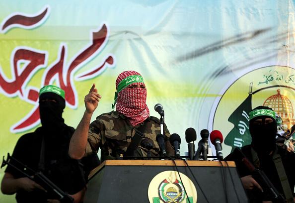 تشييع جثمان فلسطيني قُتل برصاص الاحتلال.. وحماس تدعو للرد