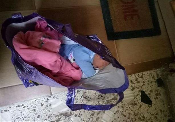 العثور على طفل حديث الولادة داخل أحد العقارات بدمياط