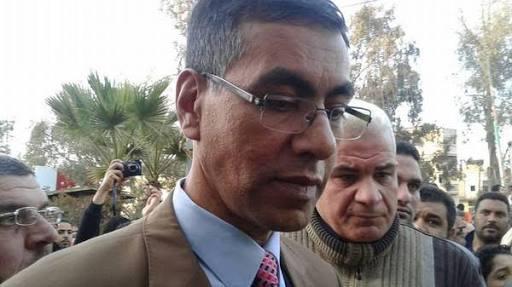 بالفيديو.. أستاذ بجامعة أسوان: تحملنا نفقة إقامة مستشار السيسي المزيف