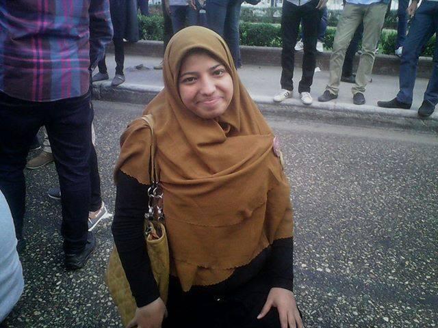 استمرار اعتقال هاجر السعيد رغم مرضها المزمن وتعرضها لحالة تسمم