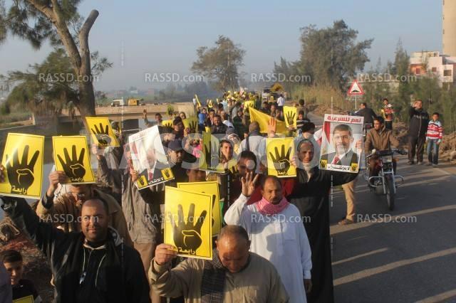مسيرة رافضة للانقلاب العسكري في فاقوس