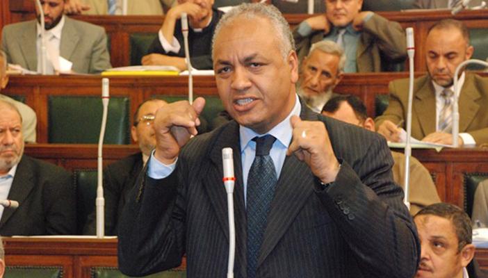 بكري في خطاب لـ”عبدالعال”: “عكاشة” تقدم بأوراق دكتوراه مزورة للمجلس