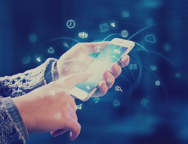 10 تطبيقات للهواتف الذكية تلبي اهتمامات المرأة