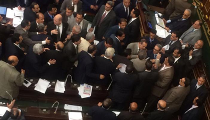 كمال أحمد بعد ضربه توفيق عكاشة: كل ما أشوفه هضربه تاني