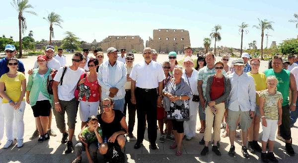 محافظ الأقصر: حادث المنطاد لم يؤثر علي السائحين