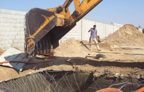 الجيش يداهم قرى بسيناء ويدمر 5 أنفاق على حدود غزة