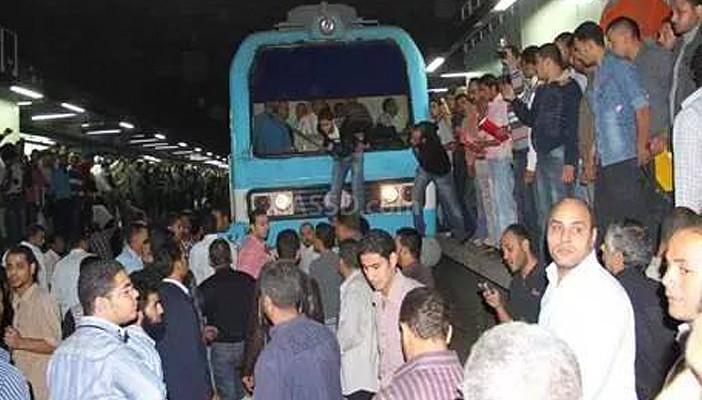 مترو الأنفاق.. مشكلات لا تنتهي