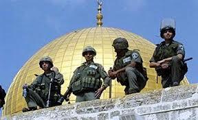 “الدول العربية” تستنكر ركل ضابط إسرائيلي للمصحف بقدميه