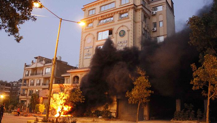 هيومان رايتس تندد بإعدام 4 معتقلين في قضية المقطم