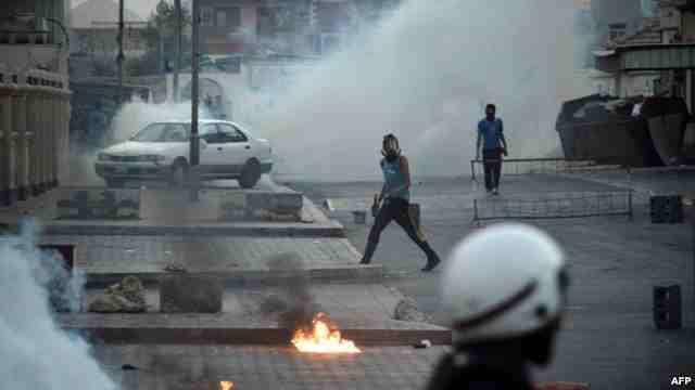 إصابة 3 أفراد شرطة إثر إنفجار بالقرب من المنامة