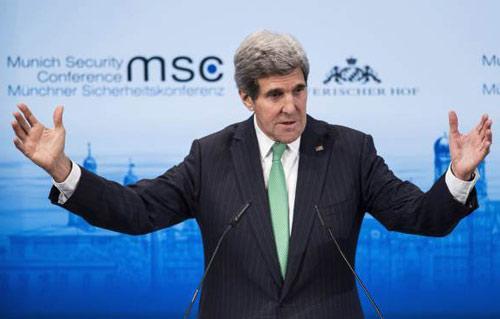 كيري يتهم روسيا بالتحجج لاجتياح أوكرانيا