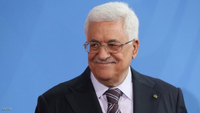 خبير إسرائيلي: مصر ستطيح بـ”عباس”.. و”دحلان” البديل