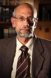 أيمن الصياد: “معايير الأمن القومي لا تتغير بين يوم وليلة”