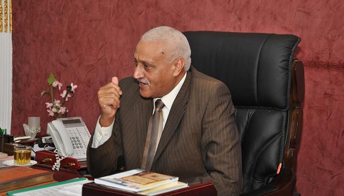 محافظ السويس: بنصطاد كلاب الشوارع ونبيعها للجمعيات