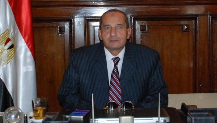 وزير الزراعة يقيل مكتشف فطر “الأرجوت” بالقمح من منصبه بالوزارة