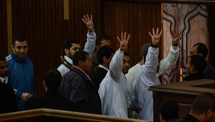 اليوم.. محاكمة صحفيي “رصد” بغرفة عمليات رابعة