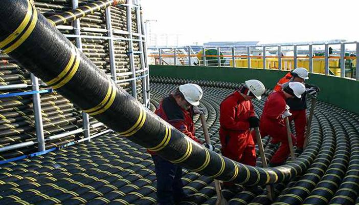 قطع كابل رئيسي يغذي شبكة الإنترنت يتسبب في سوء الخدمة بمصر