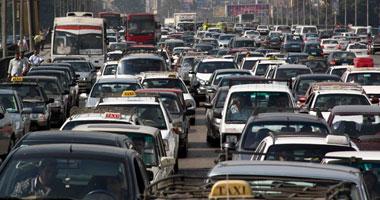 شلل مروري بشارع محمد فريد بسب ماسورة مياه مكسورة