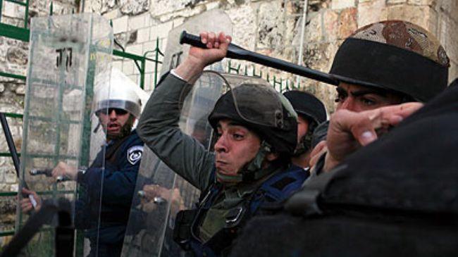 لجنة القدس تستنكر اعتداء الصهاينة على الأقصى أمس