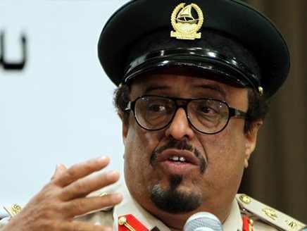 ضاحي خلفان يدعو لتقوية العلاقة مع الانجليز لمعاقبة امريكا