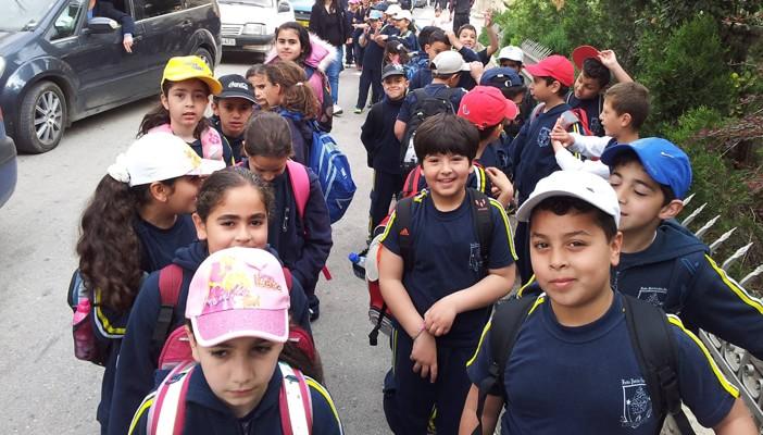 إلغاء الدوري والرحلات المدرسية.. حلول حكومة “قليلة الحيلة”