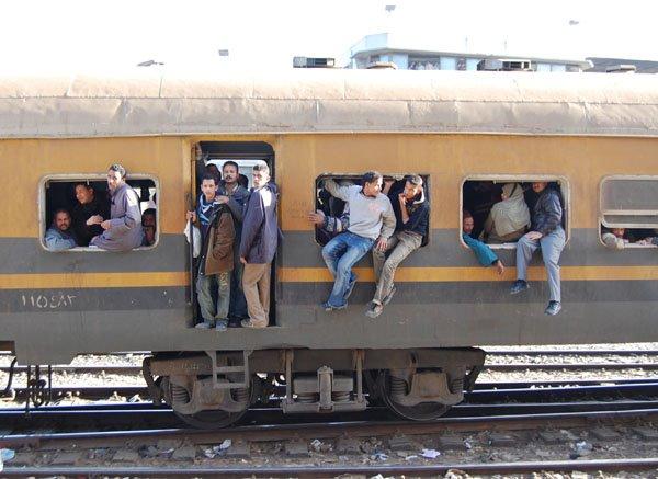 سكك حديد مصر :  6 حالات  تعدي على القطارات  اليوم