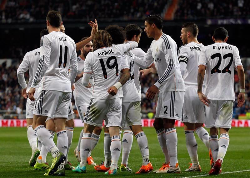 فيديو..الريال  يعزز صدارته في “الليجا” بثلاثية أمام ليفانتي