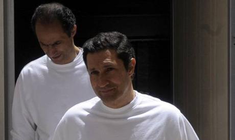 أنباء عن تأجيل جلسة التلاعب بالبورصة لعدم حضور “جمال وعلاء”