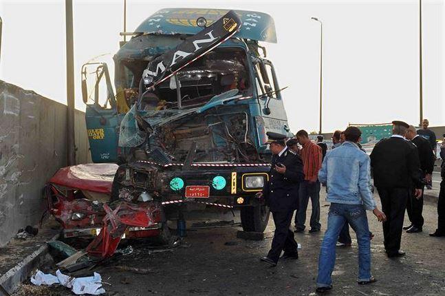 إغلاق نفق “NP” بسبب تصادم عربة نقل ثقيل بـ 10 سيارات