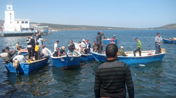 الخارجية تنجح في فك حصار مركب مصري محتجز في اليمن