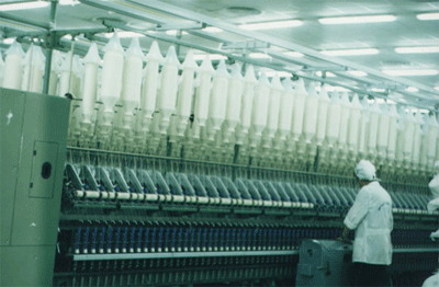 الحكومة تستجيب لمطالب الغزل والنسيج  وتلغي زيادة الأسعار