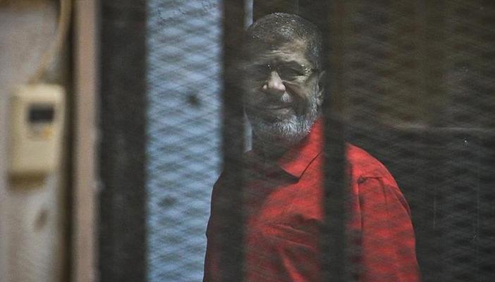 تأجيل محاكمة “مرسي” و24 بتهمة إهانة السلطة القضائية لـ16 إبريل