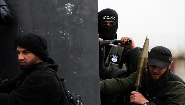 مقاتلو “النصرة” يقتحمون مقرًا لـ”الفرقة 13″ بسوريا ويعتقلون العشرات