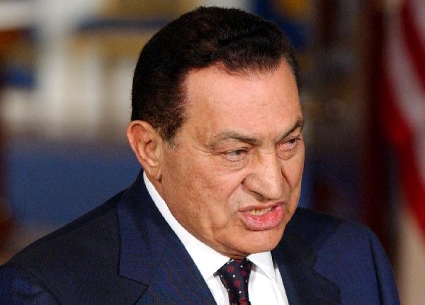 أسوشيتد برس : مبارك كان على علم بقتل ثوار 25 يناير