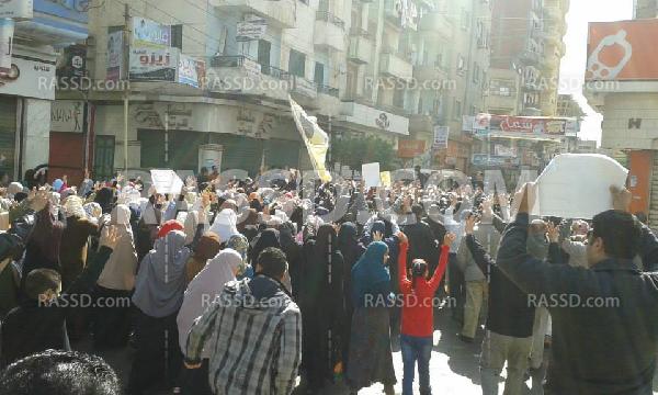 أهالي المنزلة يتفاعلون مع مسيرة مؤيدة للشرعية