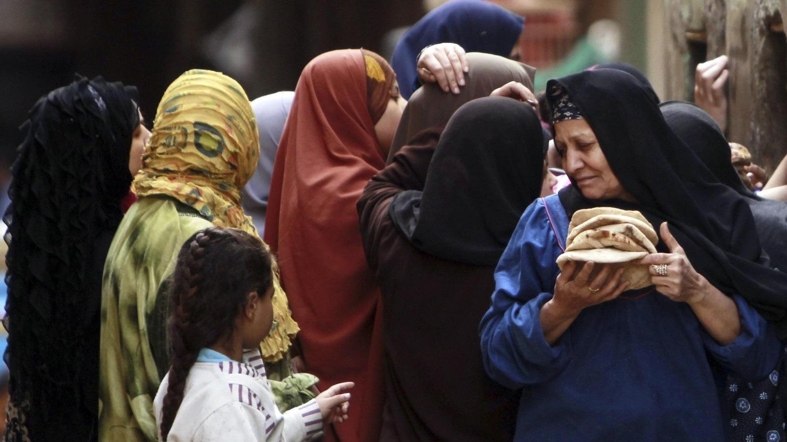 تقرير يتوقع تباطؤ النمو بمصر بسبب “التضخم “