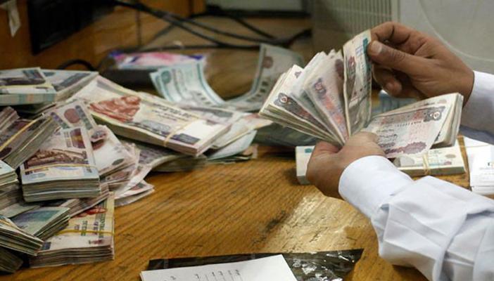 ممدوح الولي: قيمة الجنيه تراجعت 28% خلال “العهد الميمون”