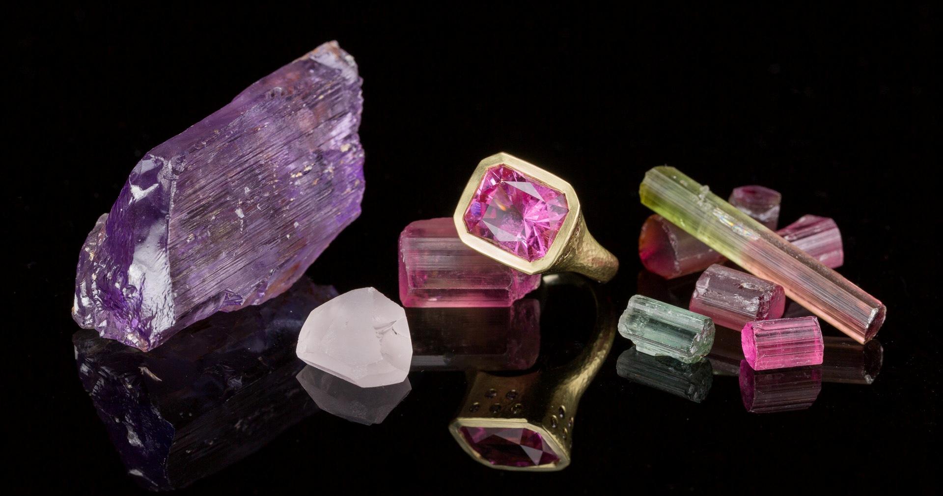 ارتفاع قيمة صادرات مصر من الحلي والأحجار الكريمة في 2016