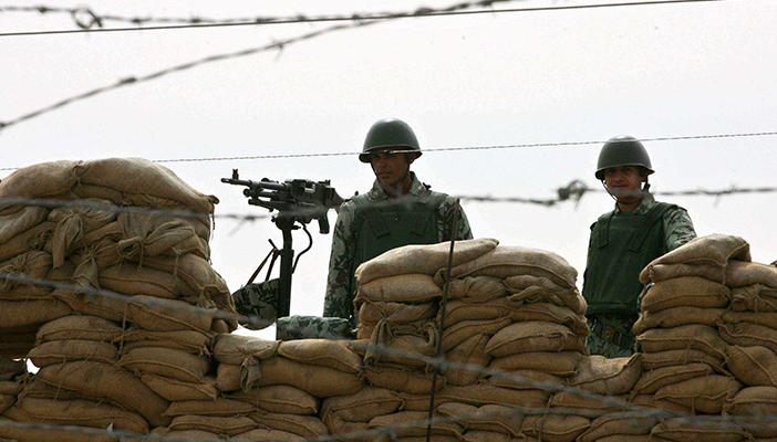 خاص لـ”رصد”: إصابة مجند برصاص مهربين على الحدود مع “إسرائيل”