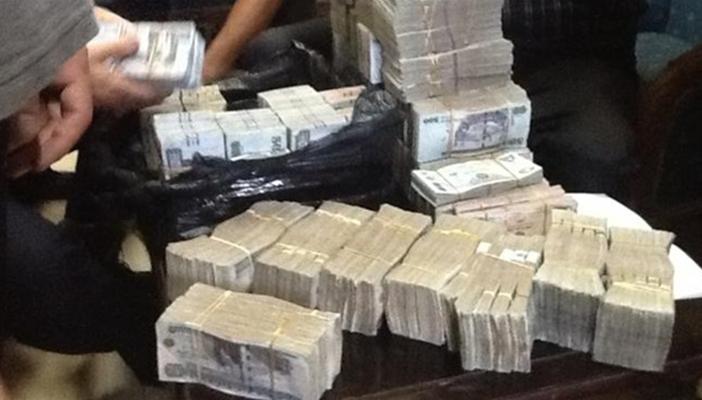 القبض على ضابط شرطة بتهمة تقاضي رشوة 100 ألف جنيه