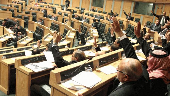 البرلمان الأردني يستجيب للضغوط ويمنع بيع وتأجير الأراضي لإسرائيليين