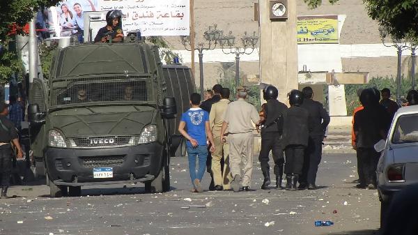 حملة أمنية على مدرسة بالبحيرة.. واعتقال طالبين