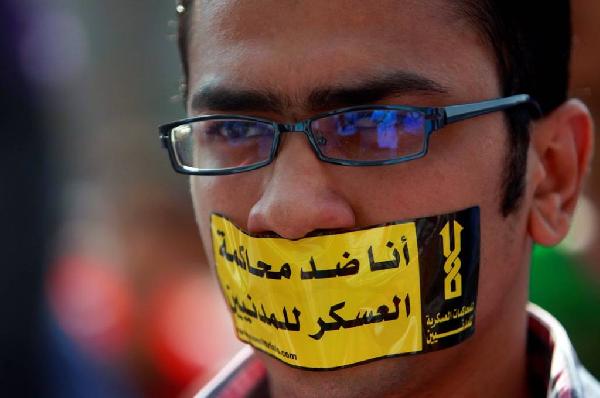 محاكمة المدنيين عسكريًا.. بين مصر والمغرب