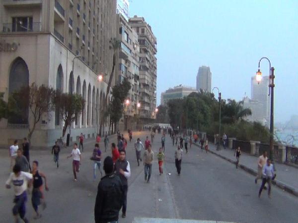 استمرار اشتباكات أطفال الشوارع بكورنيش النيل