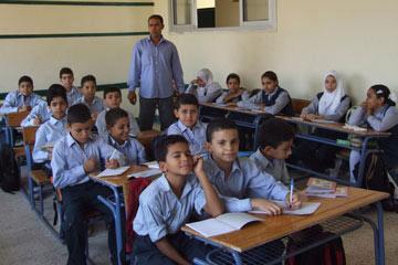 بعد انقطاع شهر ونصف..عودة الدراسة لبورسعيد