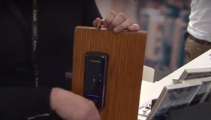 بالفيديو.. اختراع شريحة تزرع في اليد تساعد على فتح الهواتف والأبواب