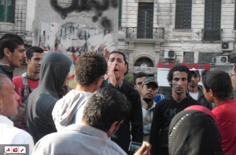 تراشق بالخرطوش و الغاز  بين المتظاهرين و الأمن بالمقطم