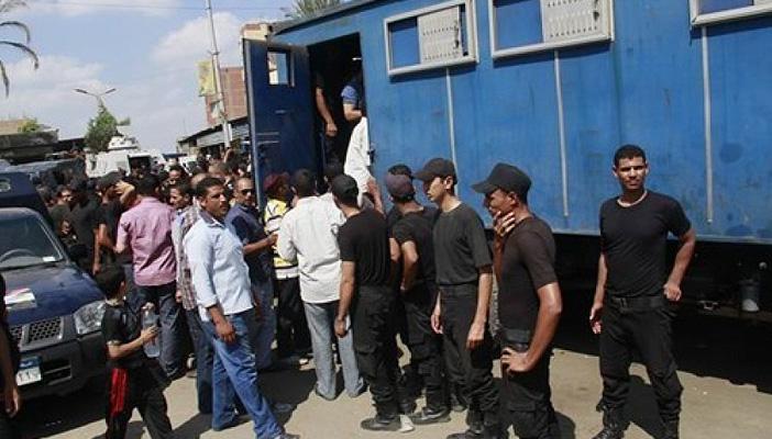 تأجيل محاكمة 4 ضباط متهمين في “ترحيلات أبوزعبل” لـ15 أبريل