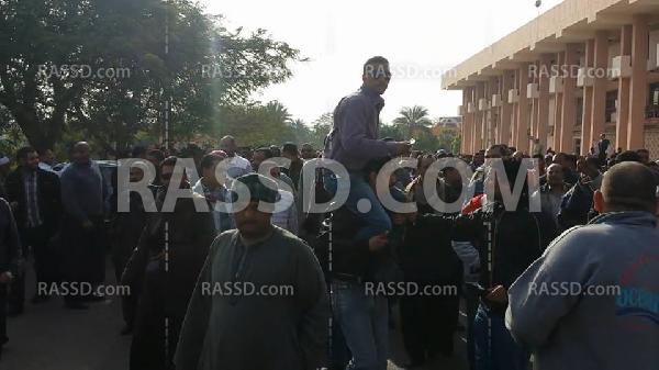 تعليق إعتصام الألومنيوم لحين التفاوض مع وزيرة القوى العاملة