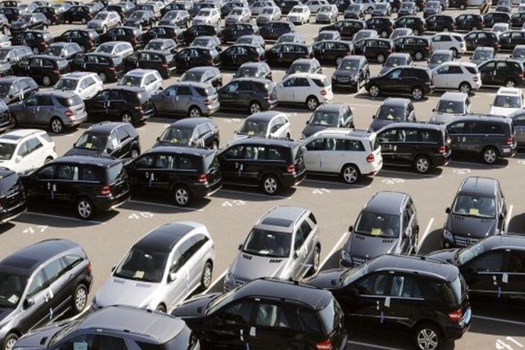 بسبب الدولار.. ارتفاع أسعار السيارات ما بين 7 إلى 70 ألف جنيه